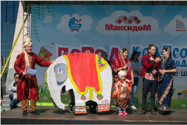 Парад колясок г. Казань, август, 2015 г .png